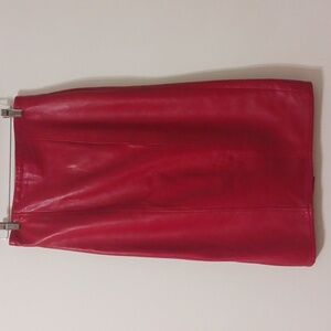 Vakko Red Pencil Skirt. Feels like butter. Very pretty.